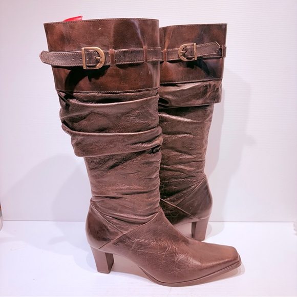 Vintage Shoes - Vintage Brown Leather Heeled Boots with Buckle Detail